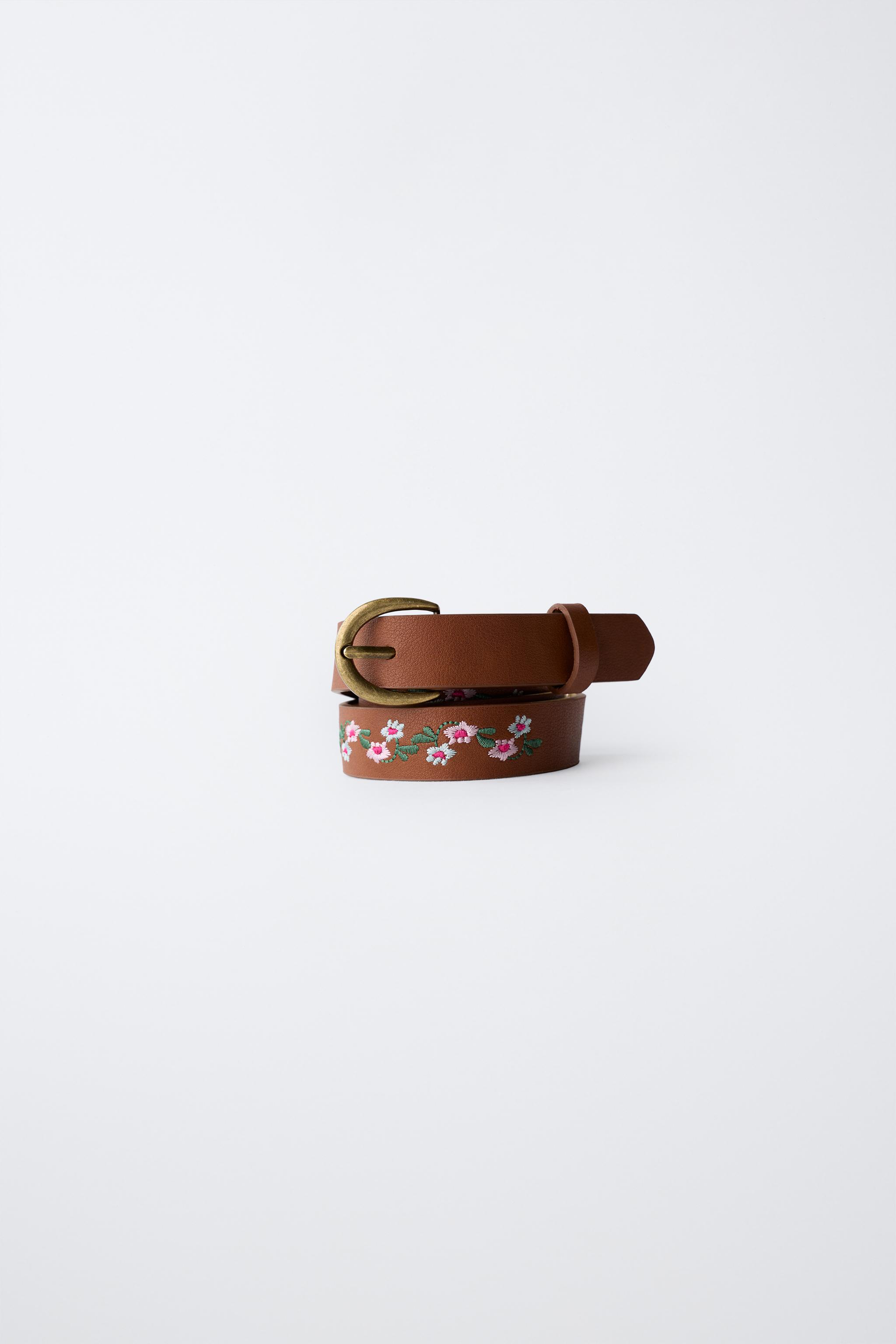 EMBROIDERED FLOWER BELT